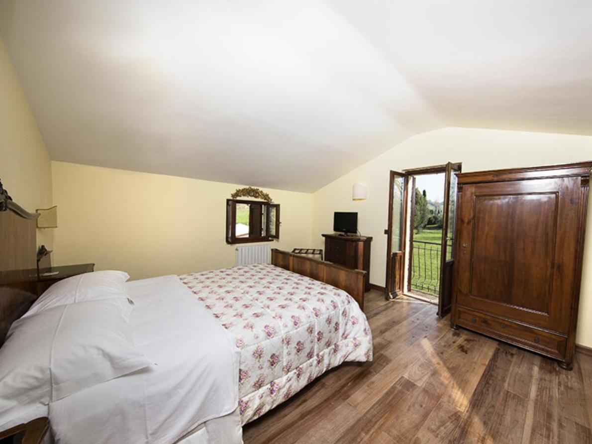 Albergo Le Case มาเชราตา ภายนอก รูปภาพ